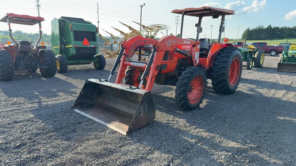 Image of Kubota M6800 Primary image