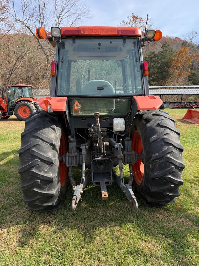 Image of Kubota M6800 equipment image 1