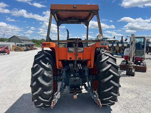 Image of Kubota M6950 equipment image 3