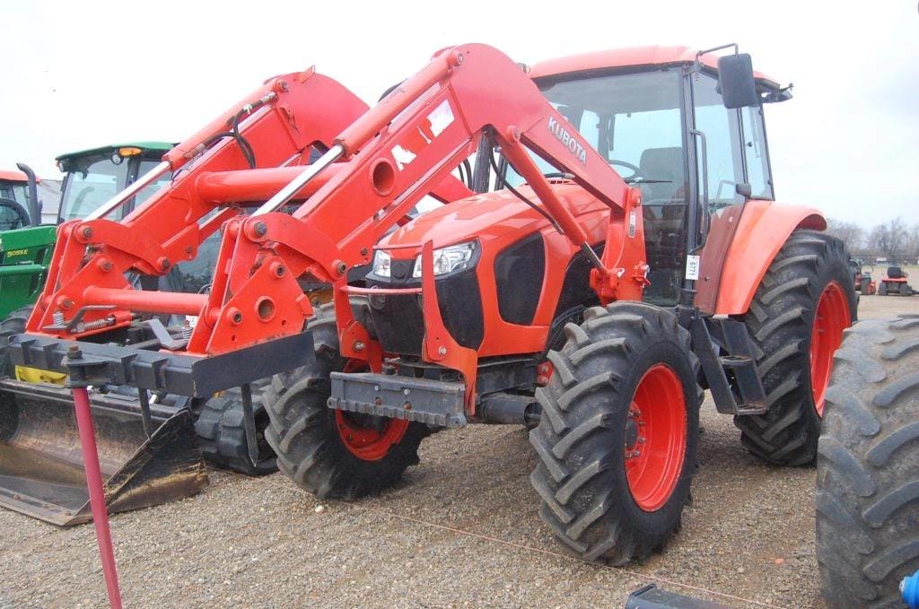 Kubota M6S-111 Equipment Image0