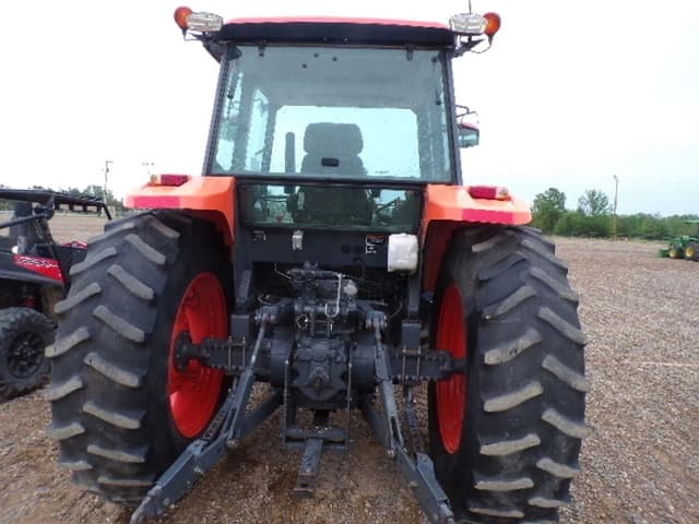 Image of Kubota M6S-111 equipment image 3