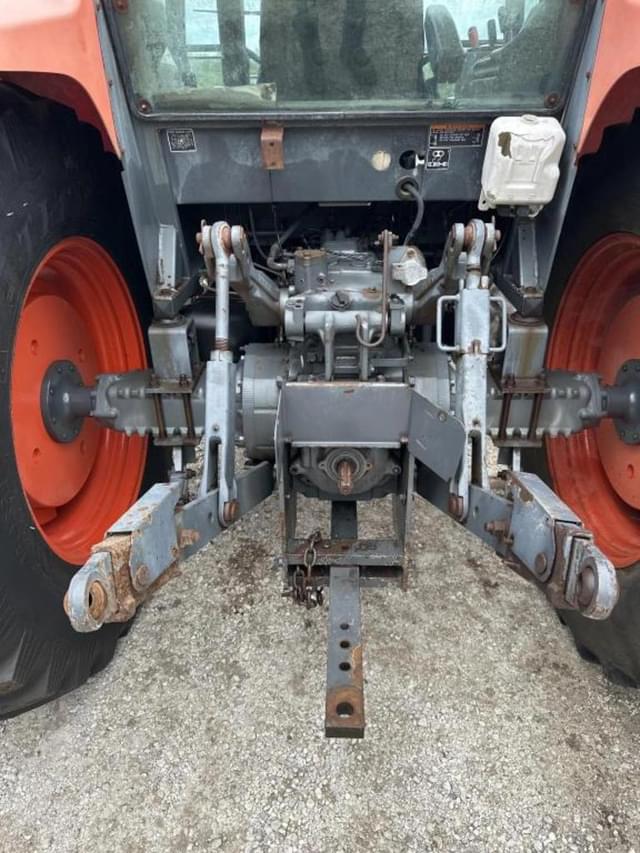 Image of Kubota M6S-111 equipment image 2