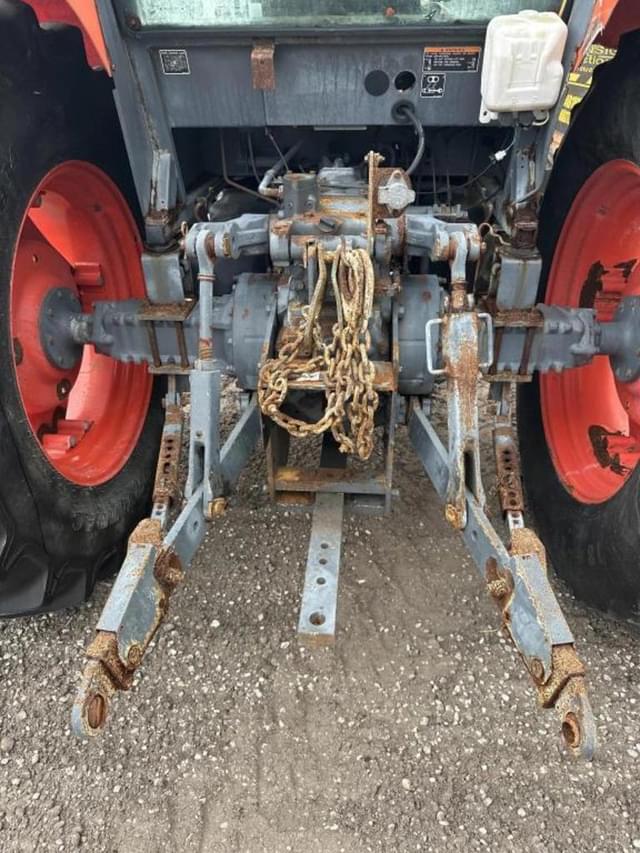 Image of Kubota M6S-111 equipment image 2