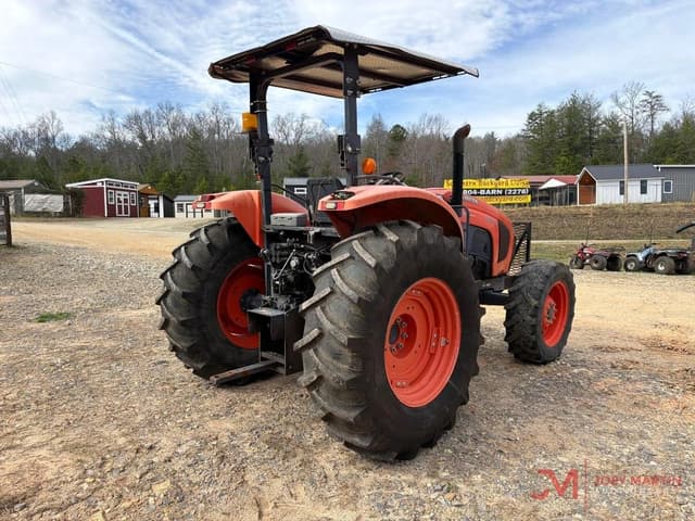 Image of Kubota M6S-111DTC equipment image 2