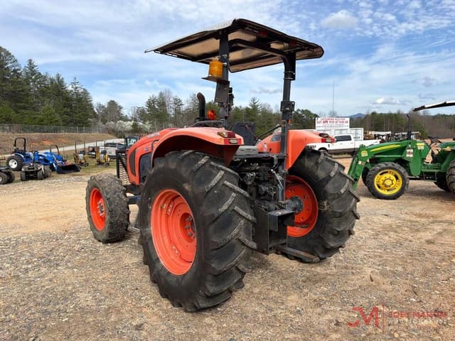 Image of Kubota M6S-111DTC equipment image 4