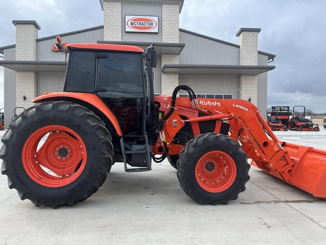 Image of Kubota M6S-111SHDC Image 0