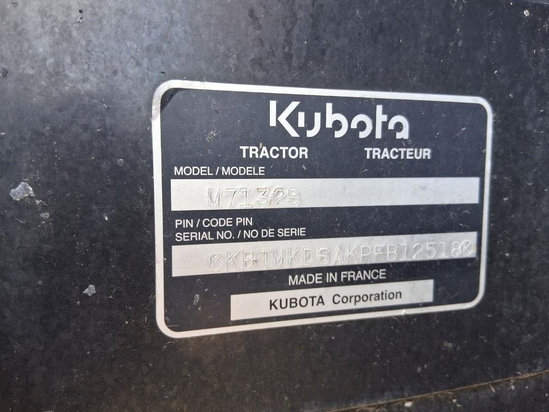 Image of Kubota M7.132 Deluxe Primary Image