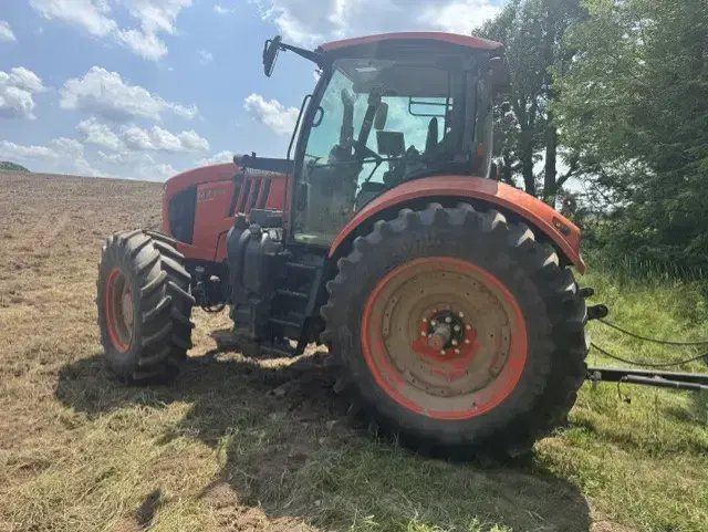 Image of Kubota M7.151 equipment image 2