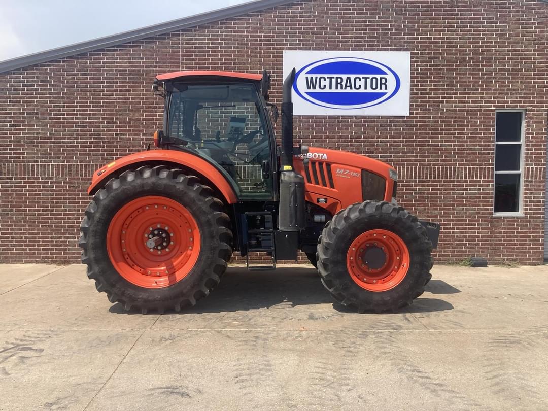 Image of Kubota M7.151 Premium Image 1