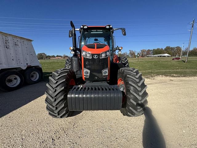 Image of Kubota M7.152 Deluxe equipment image 2