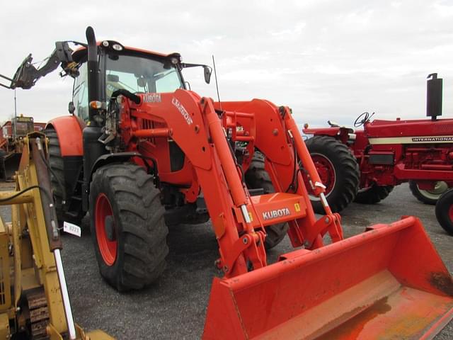 Image of Kubota M7.152 Deluxe equipment image 4