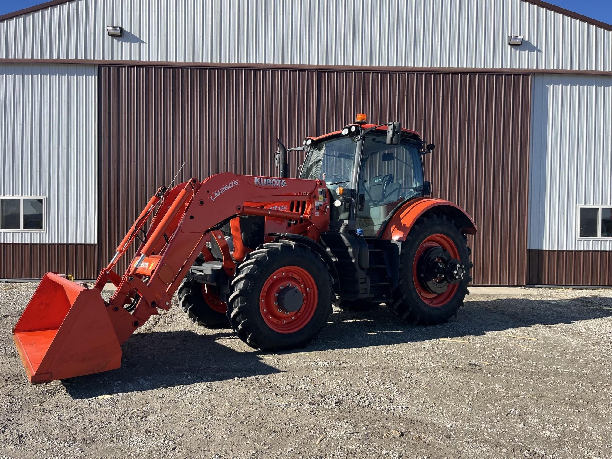 2020 Kubota M7.152 Equipment Image0