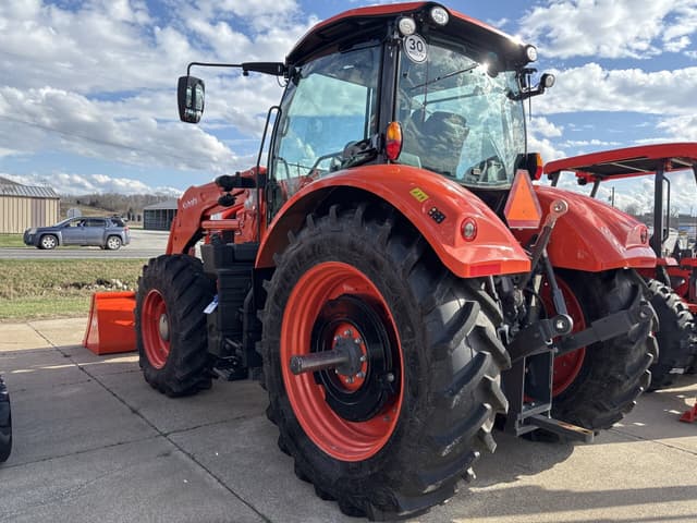 Image of Kubota M7.174 Premium equipment image 2