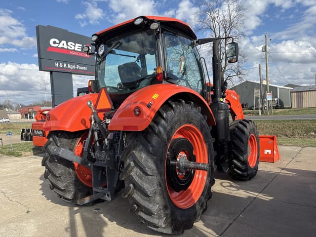 Image of Kubota M7.174 Premium equipment image 4