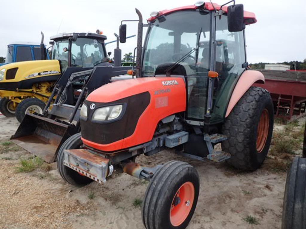 Image of Kubota M7040 Primary image