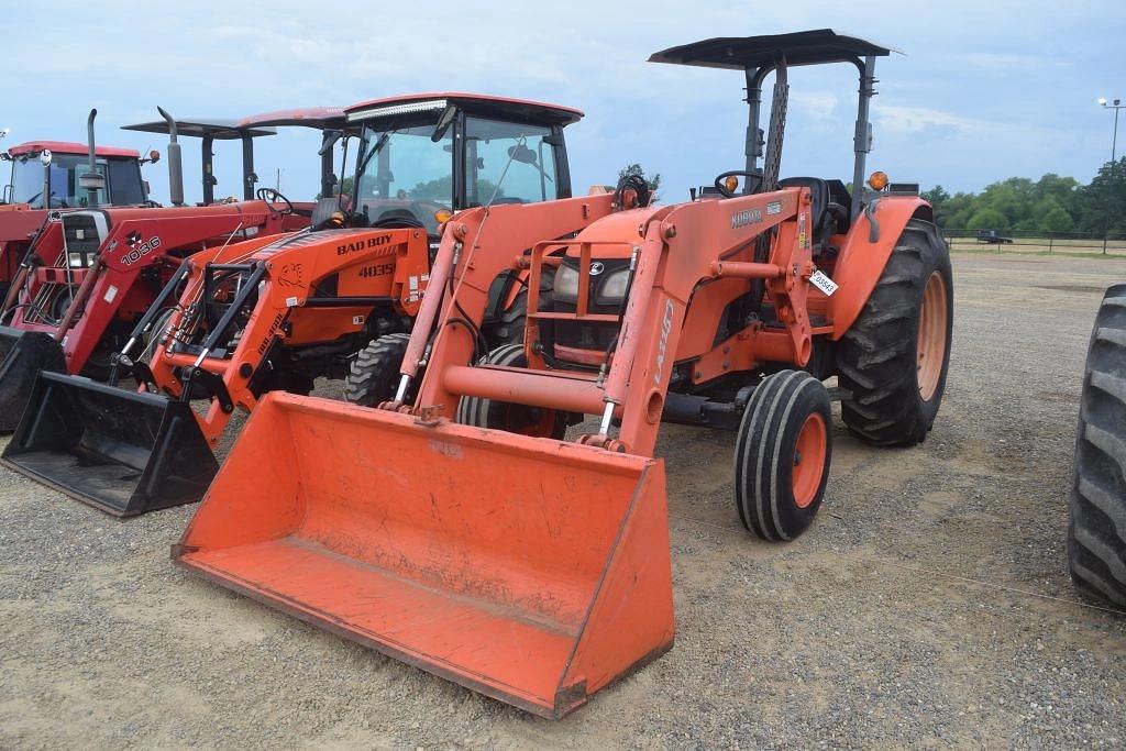 Image of Kubota M7040 Primary image
