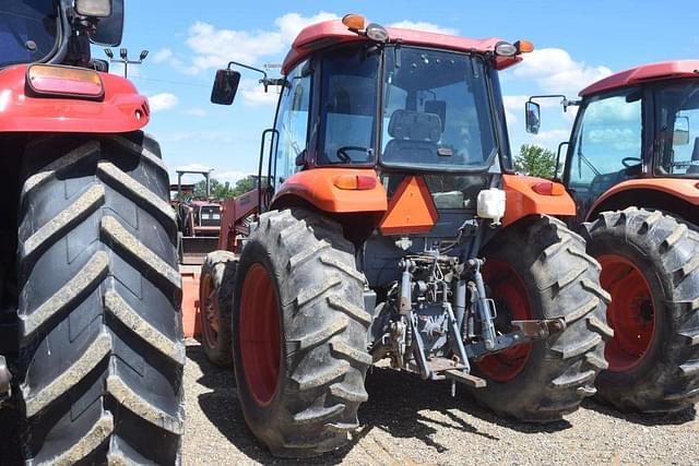 Image of Kubota M7040 equipment image 1