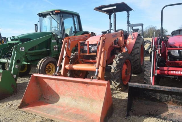 Image of Kubota M7040 equipment image 1