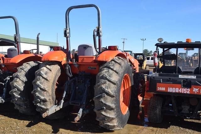 Image of Kubota M7040 equipment image 2