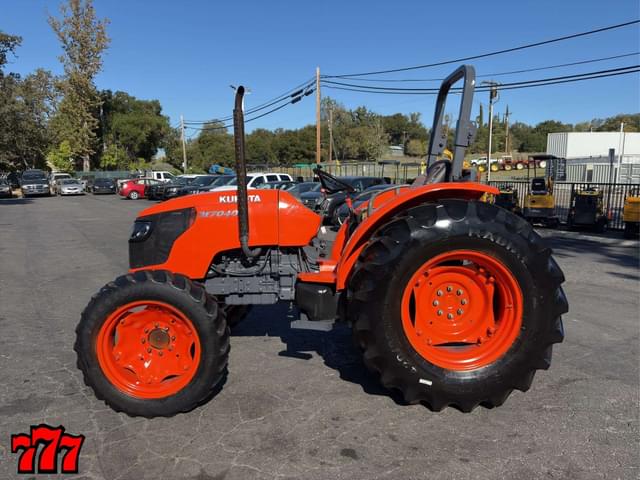 Image of Kubota M7040 equipment image 2