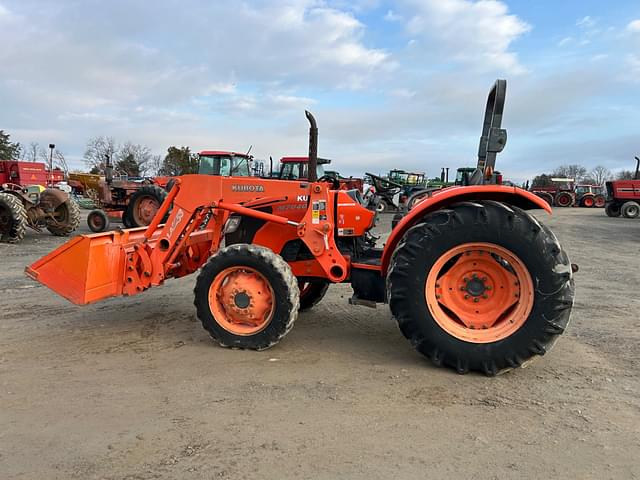 Image of Kubota M7040 equipment image 1