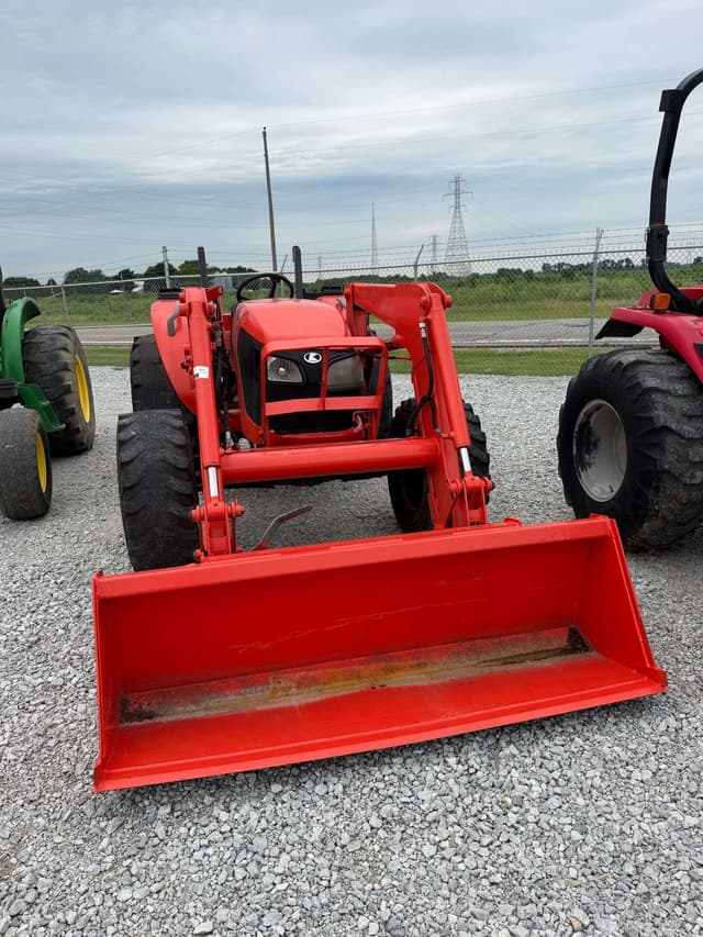 Image of Kubota M7040 equipment image 1