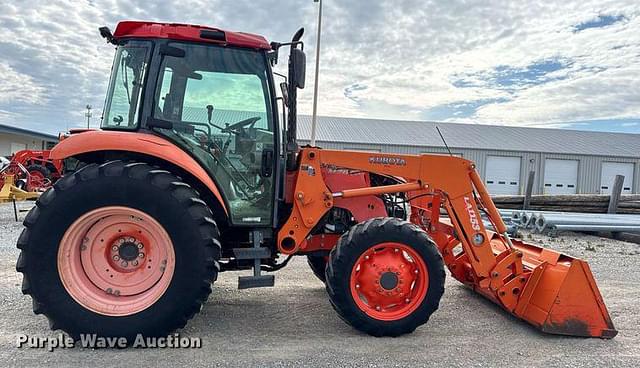 Image of Kubota M7040 equipment image 3