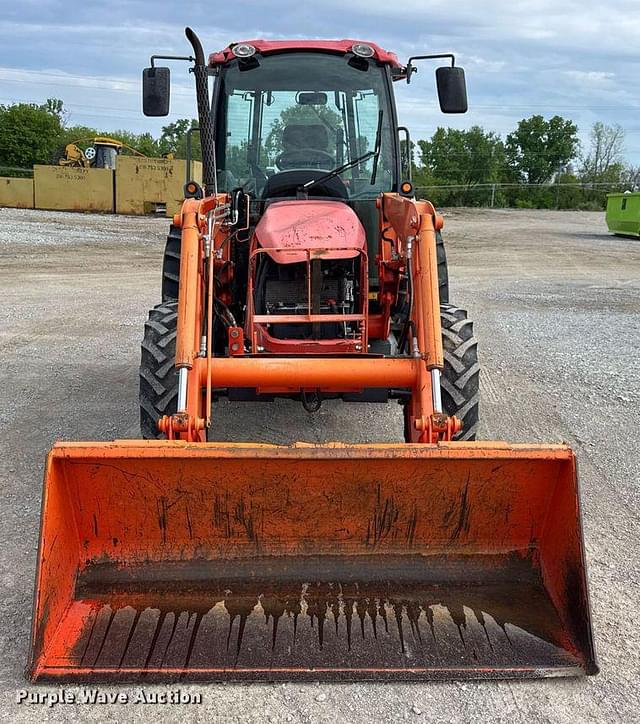Image of Kubota M7040 equipment image 1