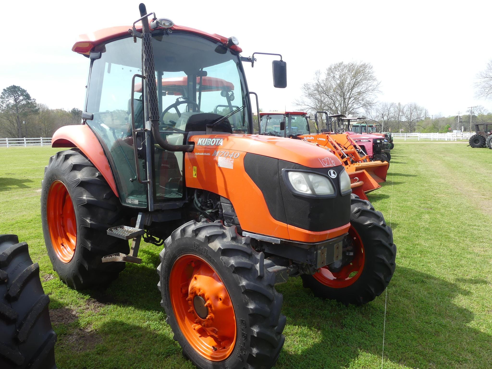 Main image Kubota M7040