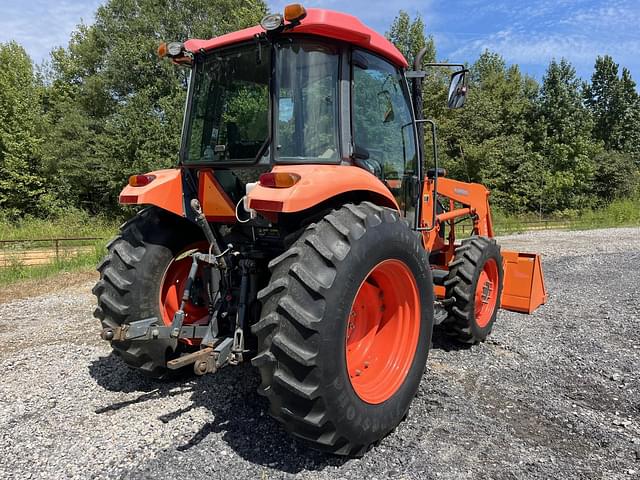 Image of Kubota M7040 equipment image 3