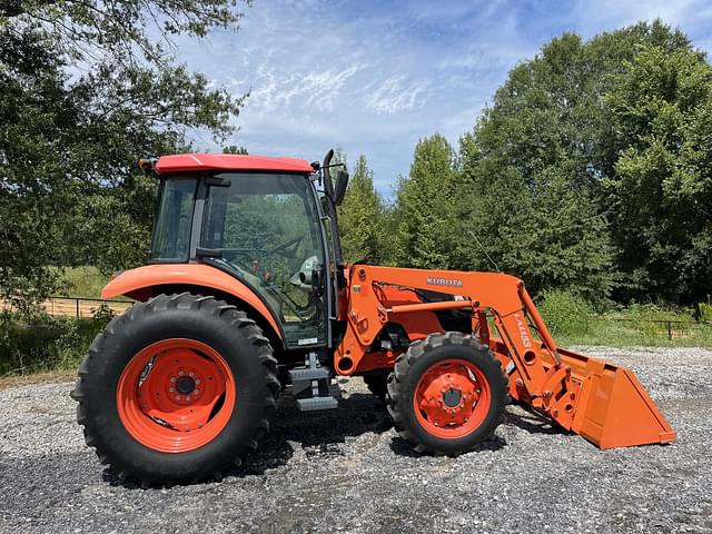 Image of Kubota M7040 equipment image 2