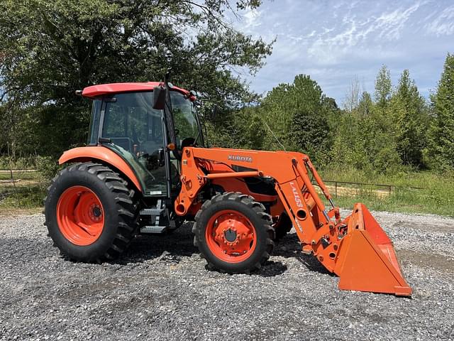 Image of Kubota M7040 equipment image 1