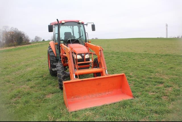 Image of Kubota M7040 equipment image 1