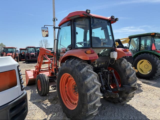 Image of Kubota M7040 equipment image 3