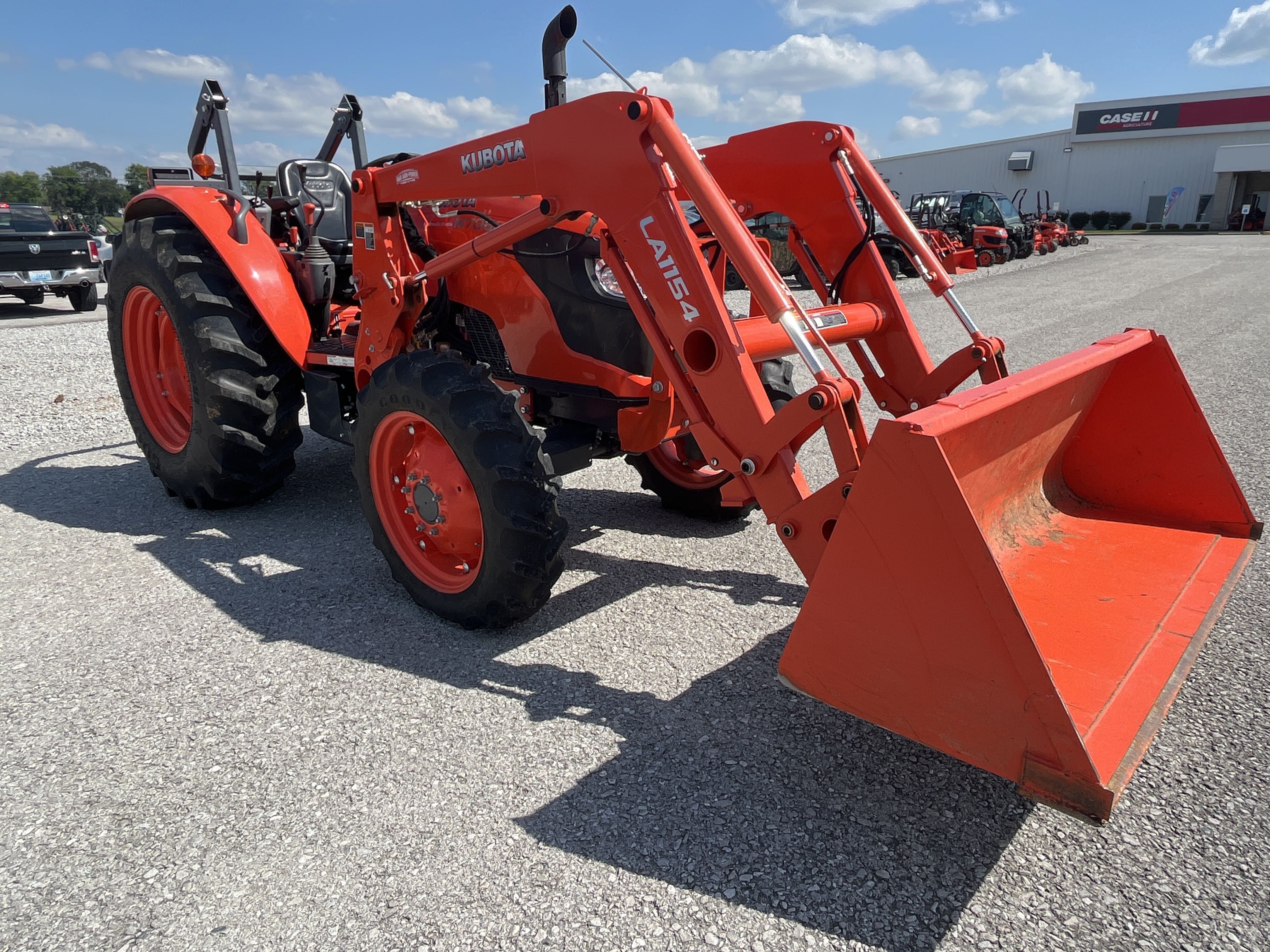 Main image Kubota M7060