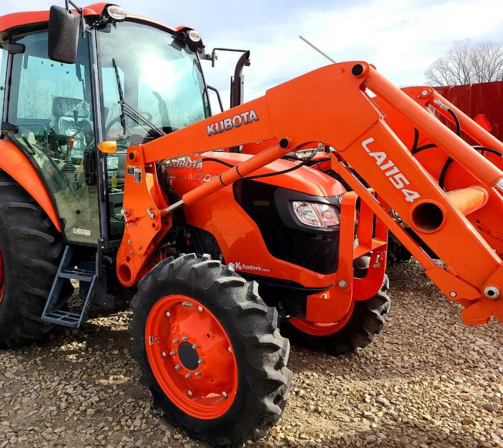 Tractor Zoom Kubota M7060