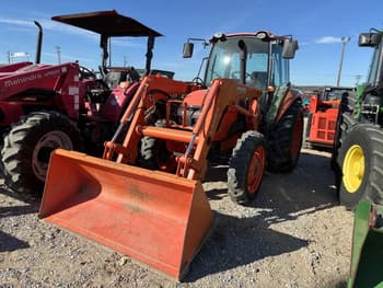 Kubota M7060 Equipment Image0