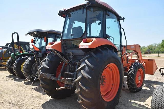 Image of Kubota M7060 equipment image 2