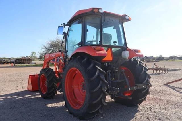 Image of Kubota M7060 equipment image 3