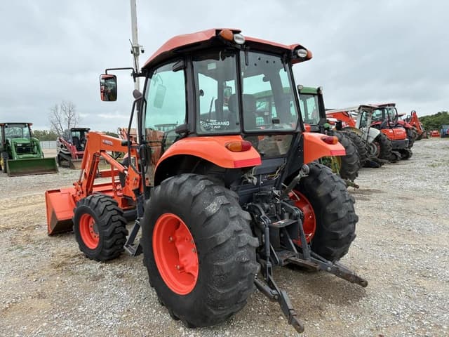 Image of Kubota M7060 equipment image 3