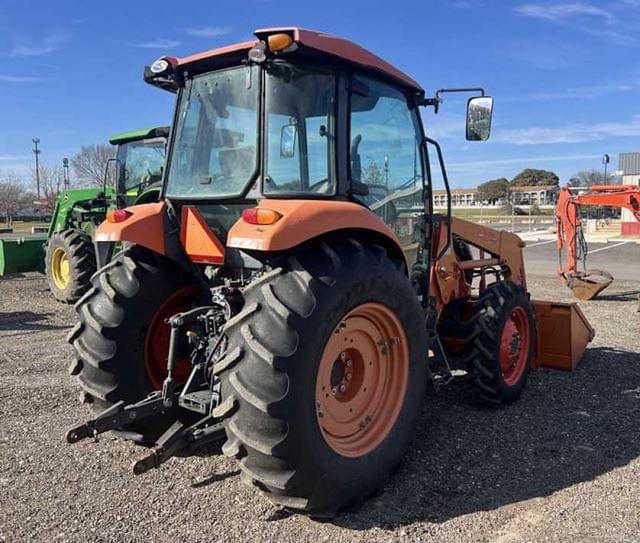 Image of Kubota M7060 equipment image 1