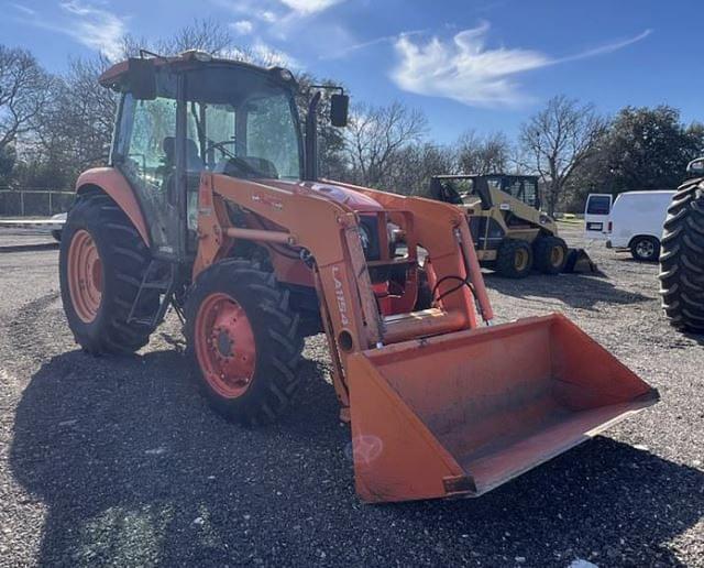 Image of Kubota M7060 equipment image 4