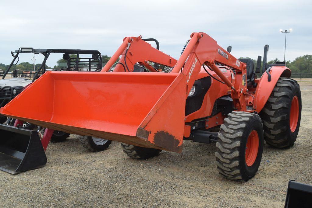 Image of Kubota M7060 Primary image