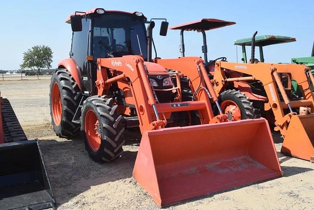 Image of Kubota M7060 equipment image 3