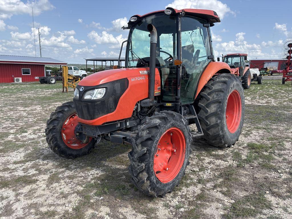 Image of Kubota M7060 Primary image