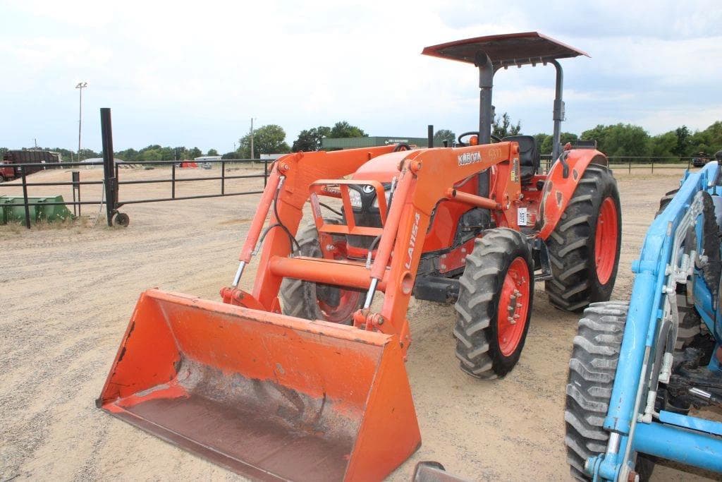 Image of Kubota M7060 Primary image