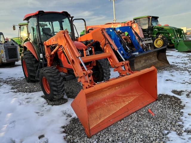 Image of Kubota M7060 equipment image 1