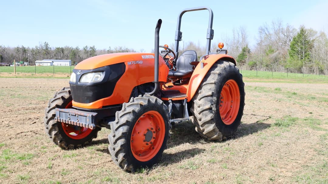 Image of Kubota M7060 Primary image