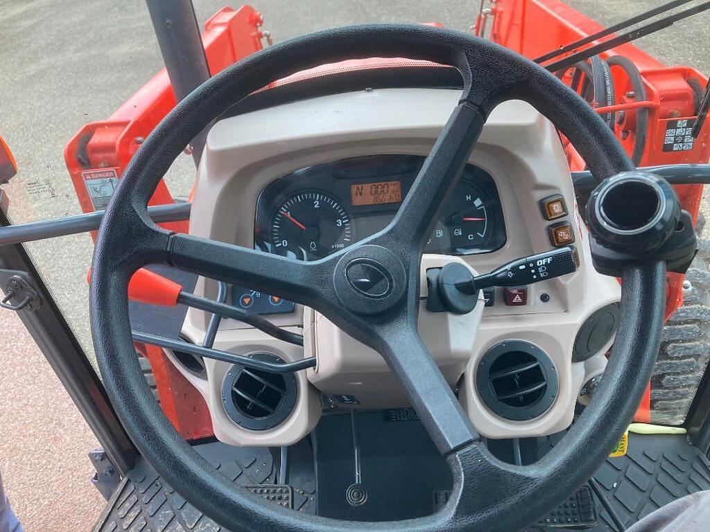 Main image Kubota M7060 13