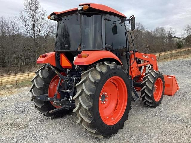 Image of Kubota M7060 equipment image 2